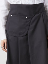 POCKET PLEATS SKIRT / CHARCOAL GRAY