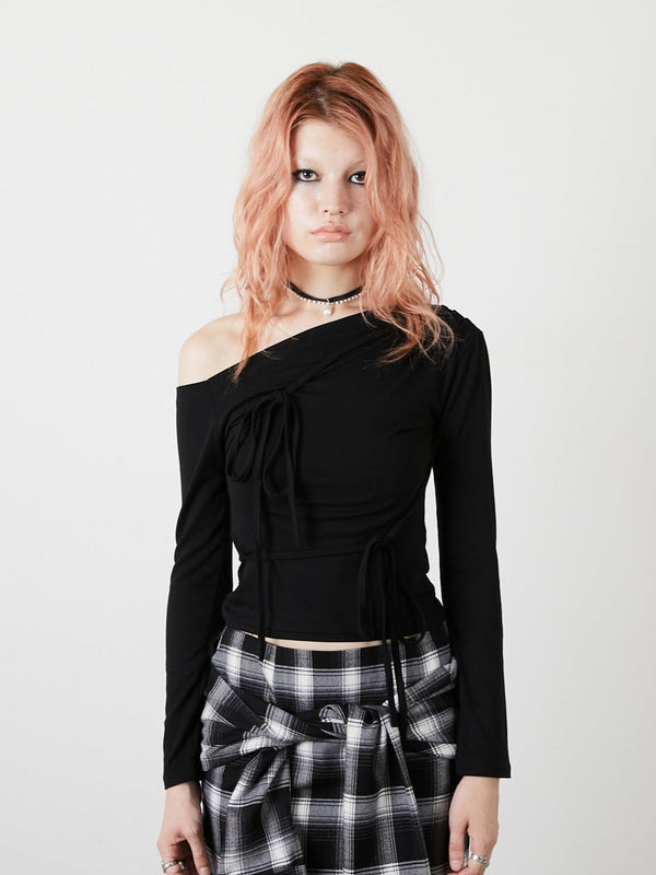 ONE SHOULDER RIBBON TOPS / BLACK
