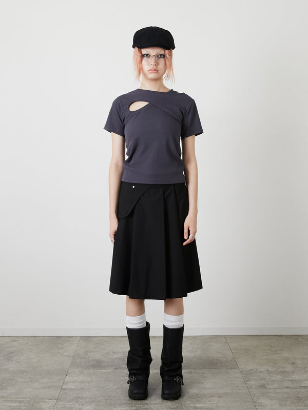 POCKET PLEATS SKIRT / BLACK