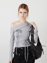 EYELET HAND BAG / BLACK