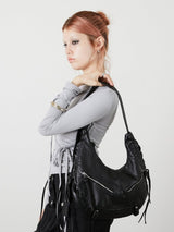 EYELET HAND BAG / BLACK
