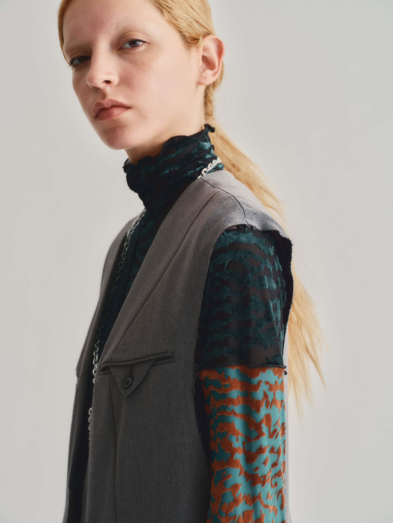 FRONT ZIP OVER VEST / GRAY