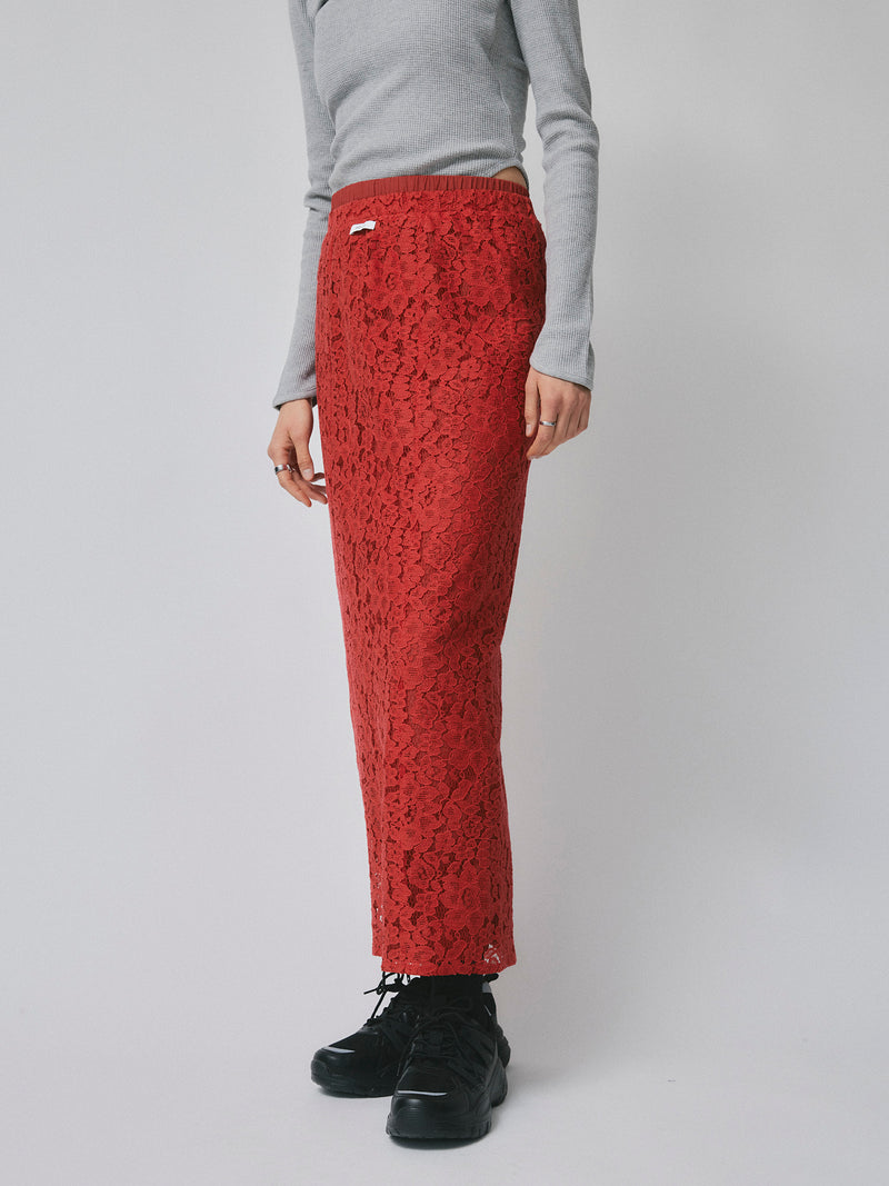 LAYERED LACE SKIRT / RED
