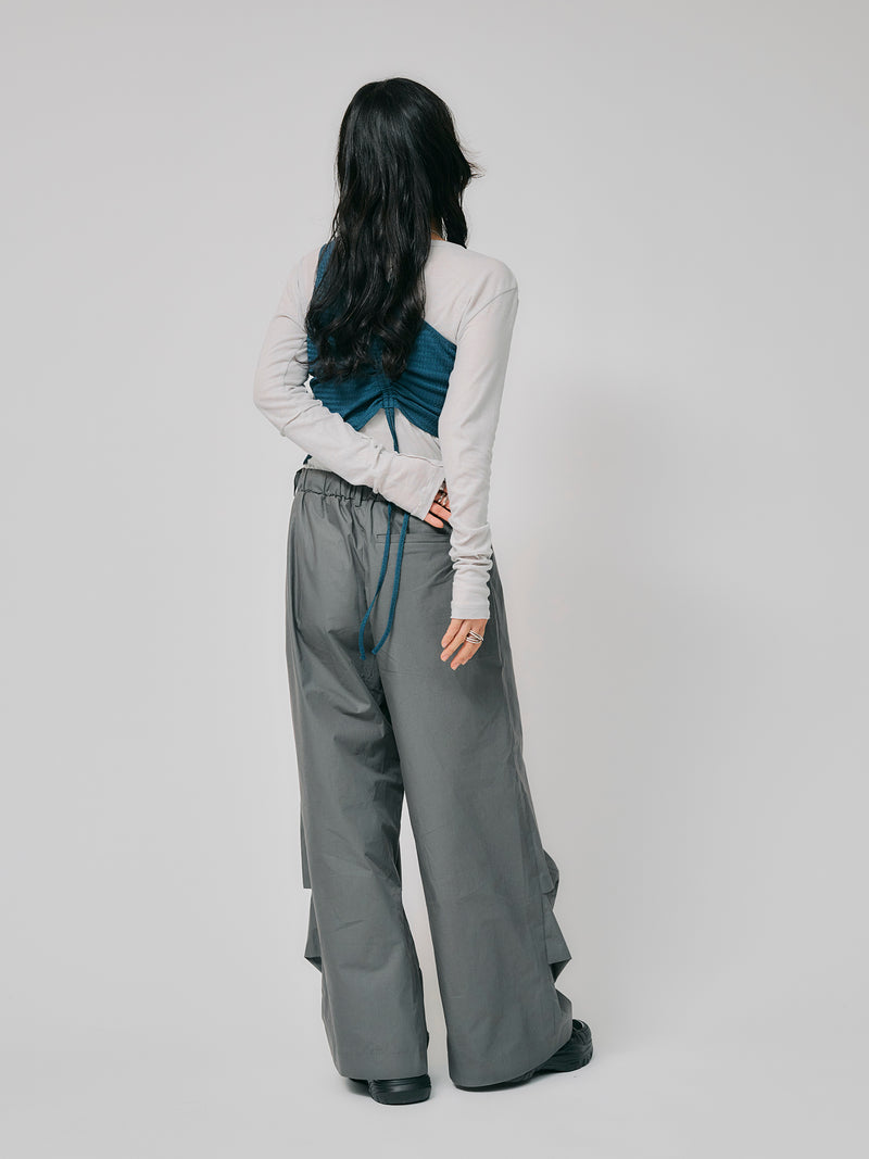 LAYERED TUCK PANTS / GRAY