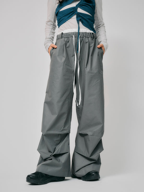 LAYERED TUCK PANTS / GRAY