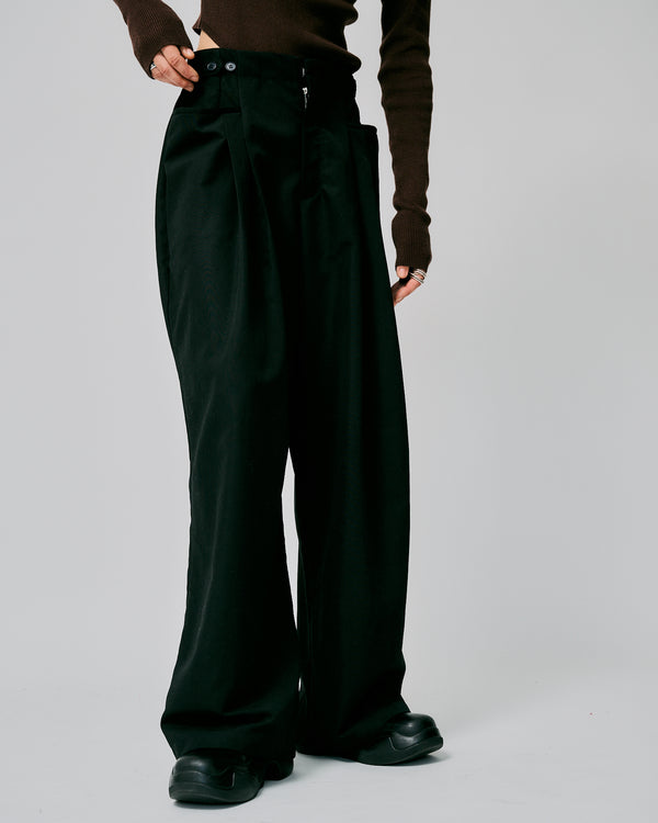 TUCK WIDE PANTS