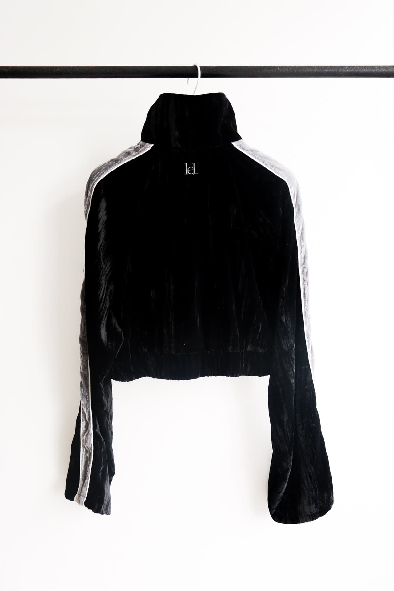 VELOUR TRACK SHORT JACKET / BLACK – led-tokyo│レッドトーキョー - 23AW